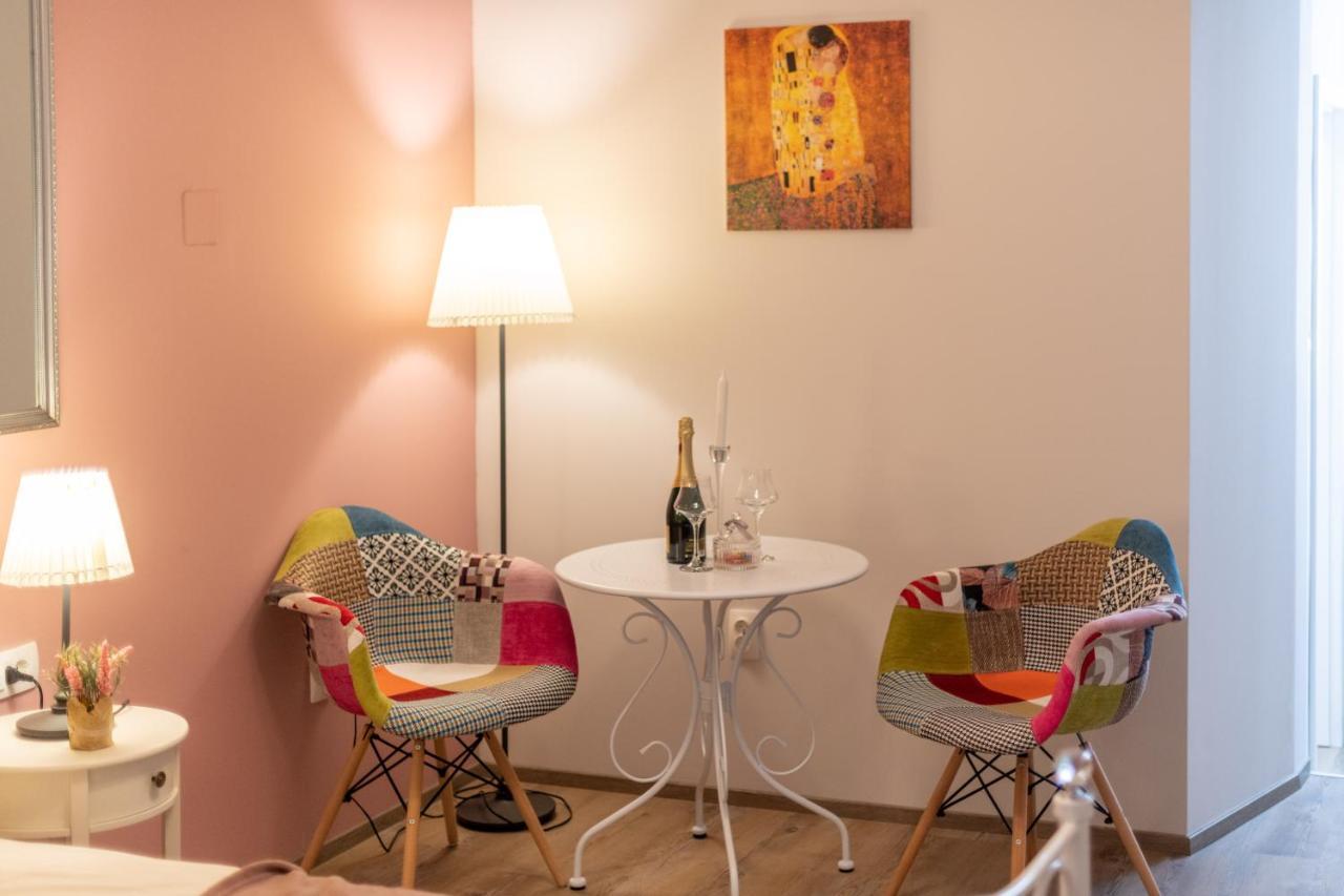 Old City Romantic Studios 4 With Free Private Parking Pula Buitenkant foto