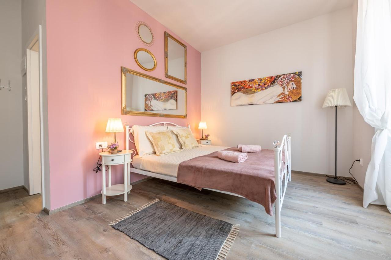 Old City Romantic Studios 4 With Free Private Parking Pula Buitenkant foto
