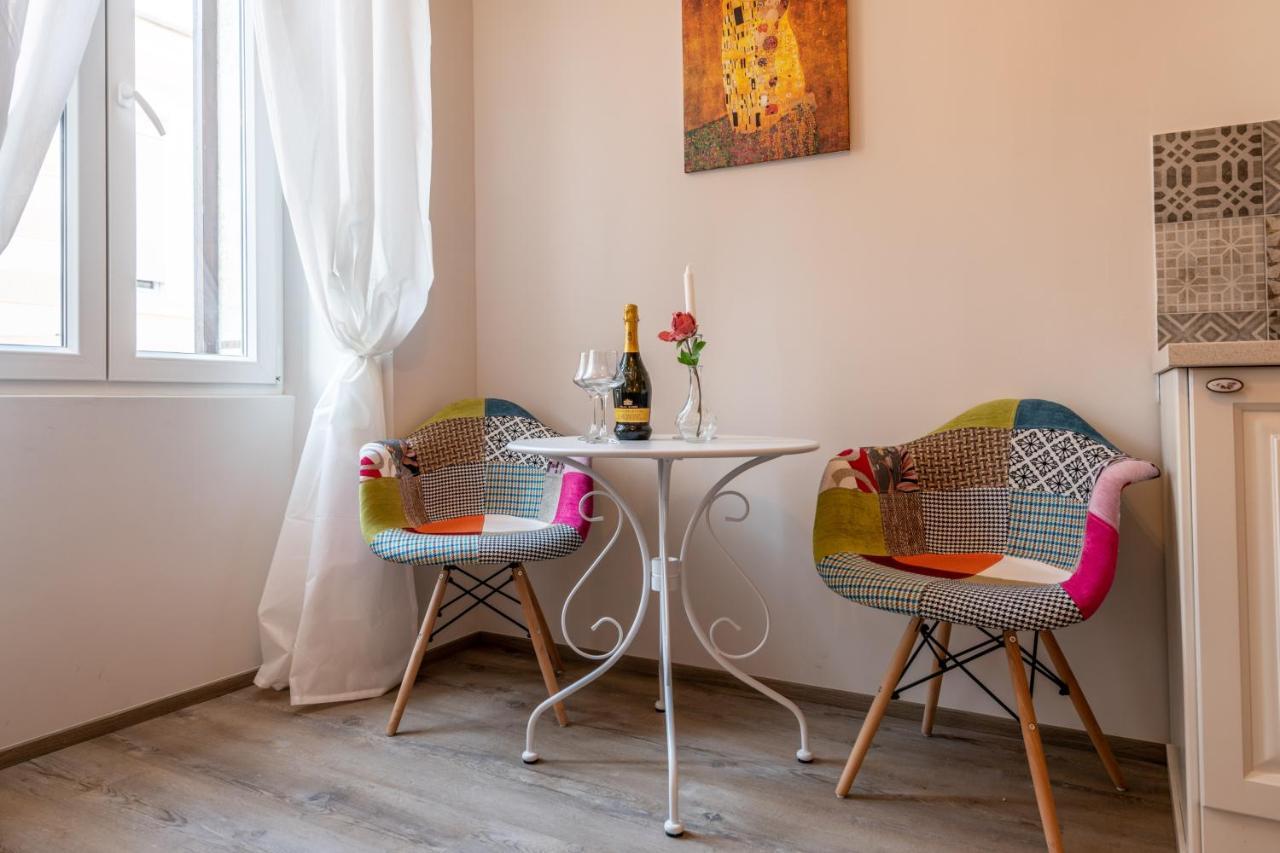 Old City Romantic Studios 4 With Free Private Parking Pula Buitenkant foto